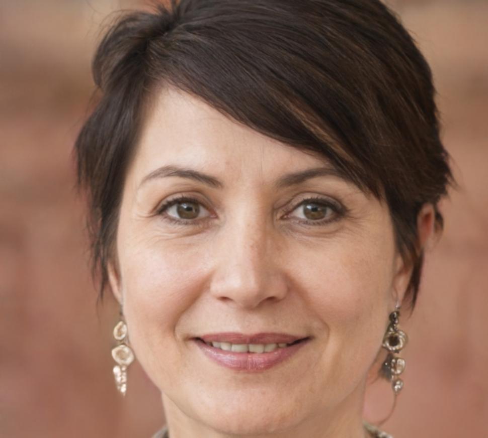 Dr. Sarah Müller - Geschäftsführerin und Finanzstrategin bei Neurexil